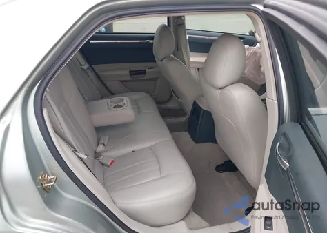 2006 Chrysler 300C z USA, uszkodzony, nr VIN 2C3KA63H96H299832